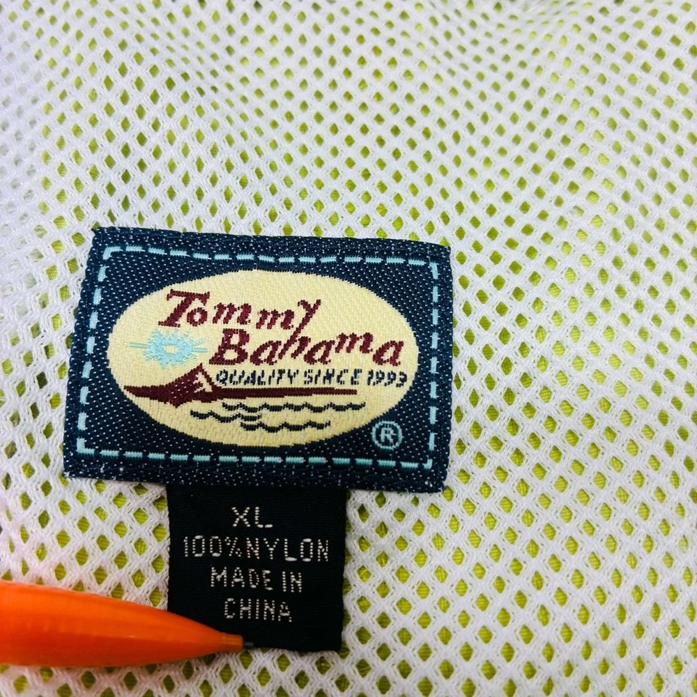 Tommy Bahama Men Swimming Trunks Size XL Green 100% Nylon Elastic Waist lined‎